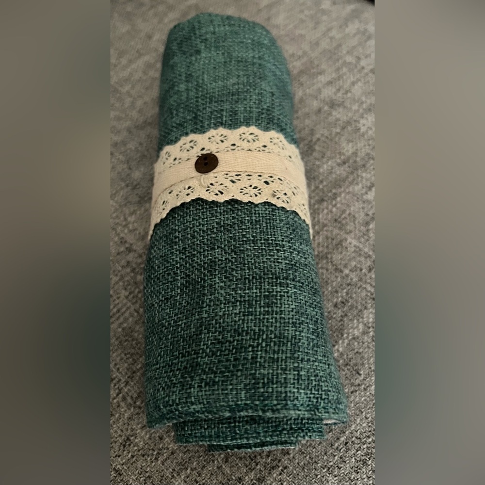 Roll-up pencil wrap roll.